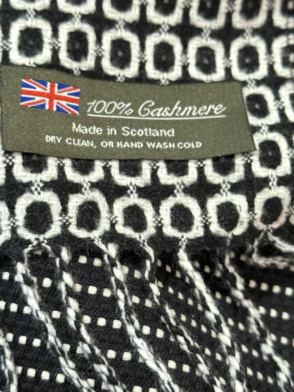 100% Cashmere Scarf.  Made in Scotland  - Black & White. 12” X 68”